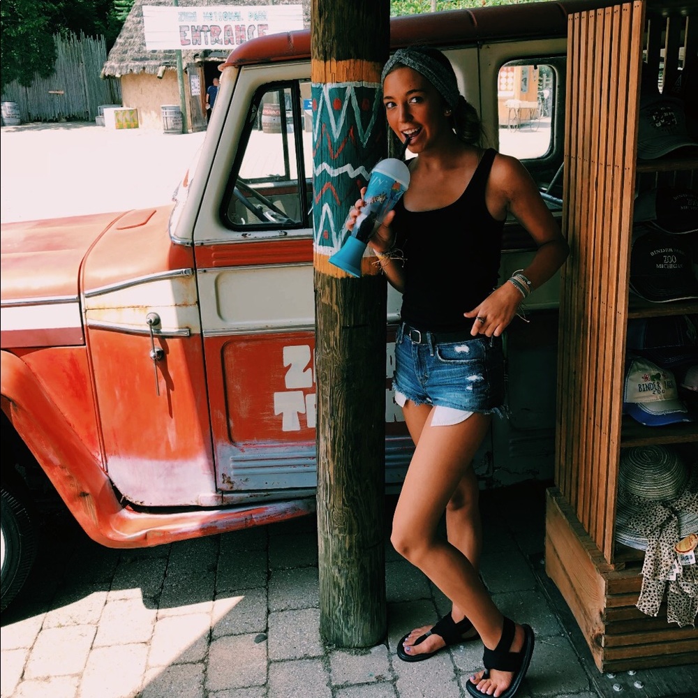 Meet your Posher, Kassie